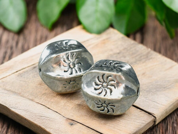 *10* 11x9mm Antique Silver Wedged Rounds w/Sun Design