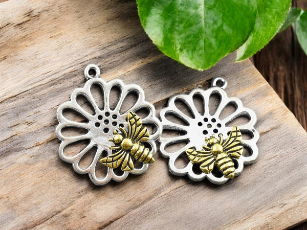 *10* 33x29mm 2 Tone Flower Bee Charms