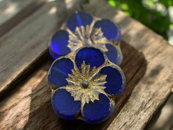 *2* 21mm Gold Washed Sapphire Picasso Hibiscus Flower Beads