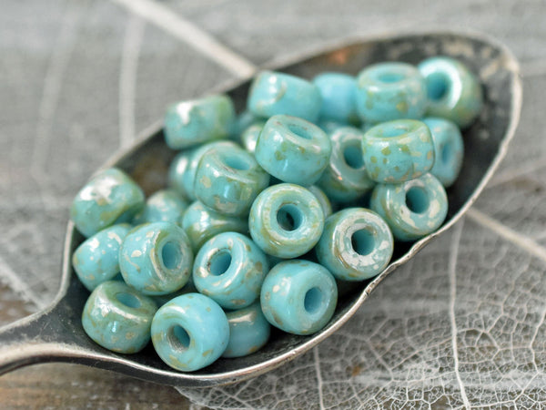 20g Blue Turquoise Rembrandt 2/0 Matubo Beads