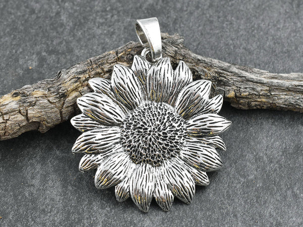 70x57mm Antique Silver Sunflower Pendant