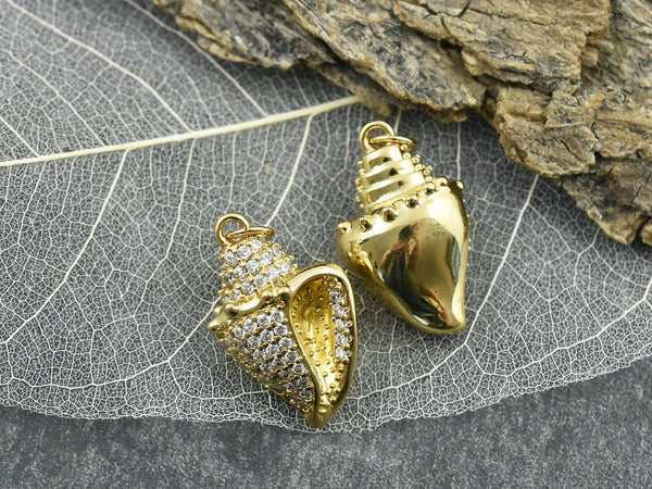 Metal Charms - Micro Pave Charms - CZ Charms - Conch Shell - Gold Charms - 1pc - 22x14x10 - (1295)