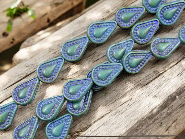 Czech Glass Beads - Teardrop Beads - Filigree Style Beads - Tear Drop Beads - 10pcs - 14x10mm - (5928)