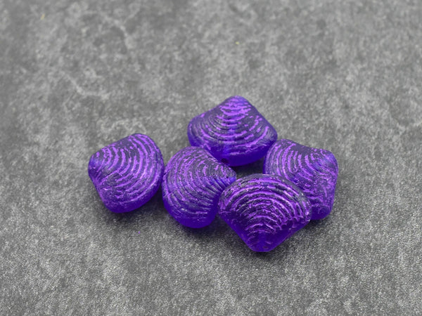 Czech Glass Beads - Sea Shell Beads - Scallop Shell Beads - 15x18mm - 8pcs - (B347)