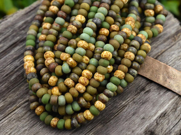 Aged Sead Beads - Picasso Beads - Large Seed Beads - 2/0 - Czech Glass Beads - 6mm Beads - Large Hole Beads - 22" Strand - (B177)