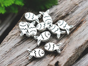 *50* 11x8mm Antique Silver Fish Beads