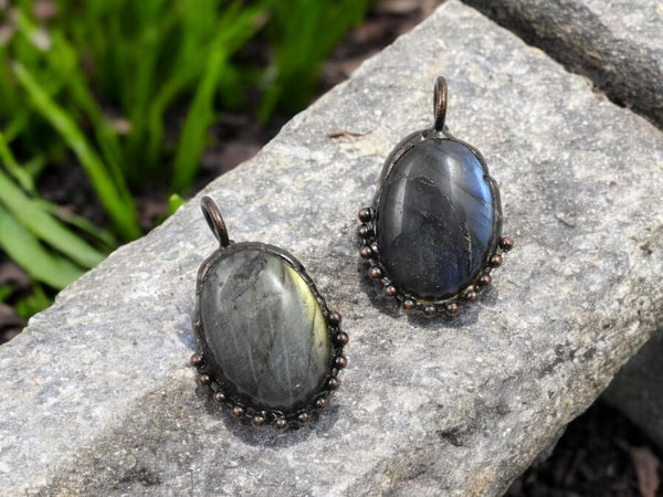 35x23x8mm Copper Soldered Labradorite Oval Pendant