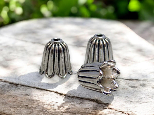 *20* 10mm Antique Silver Bead/Tassel Caps