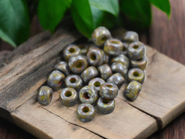 10g Opaque Wasabi Travertine 2/0 Matubo Beads