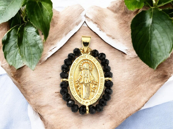 Virgin Mary Pendant - Gold Pendant - Beaded Pendant - 25x20mm - 1pc - Choose Your Color