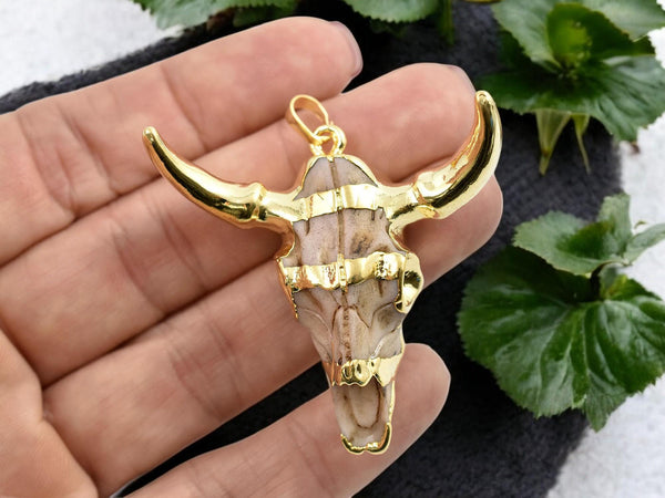 Bohemian Pendant - Cow Pendant - Bull Pendant - Boho Pendant - Metal Pendant - Gold Pendant - 50x47x15mm - (6002)