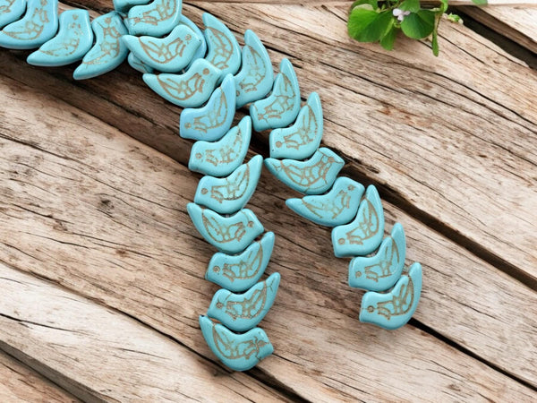 Bird Beads - Gemstone Beads - Howlite Beads - Synthetic Turquoise Beads - 19x10mm - 15 inch Strand - (973)