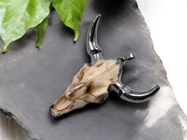 Bohemian Pendant - Cow Pendant - Bull Pendant - Boho Pendant - Metal Pendant - Gunmetal Pendant - 50x47x15mm - (2385)