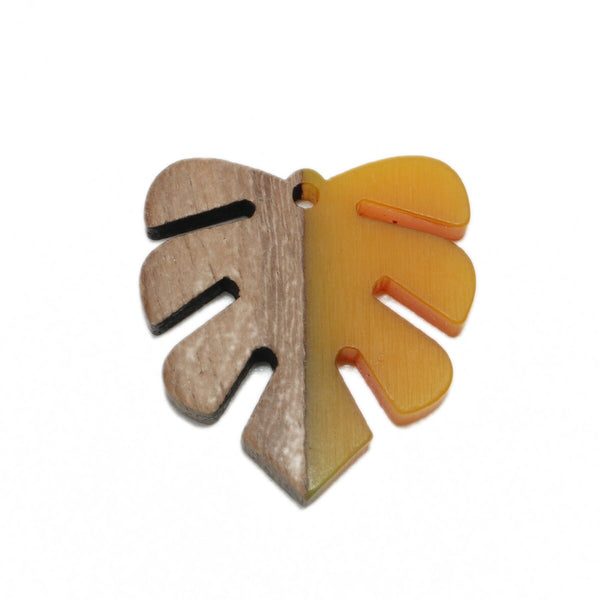 30x28mm Wood/Resin Palm Leaf Pendant (Yellow)