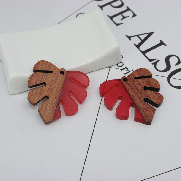 30x28mm Wood/Resin Palm Leaf Pendant (Red)