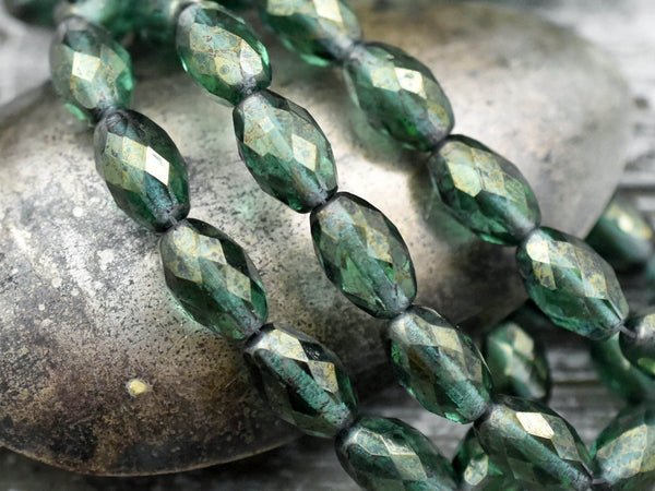 Czech Glass Beads - Fire Polish Beads - Green Beads - Faceted Beads - Oval Beads - 12x8mm - 12pcs (6120)