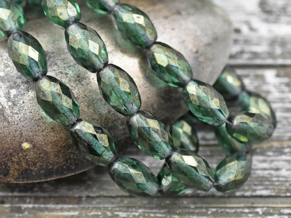 Czech Glass Beads - Fire Polish Beads - Green Beads - Faceted Beads - Oval Beads - 12x8mm - 12pcs (6120)